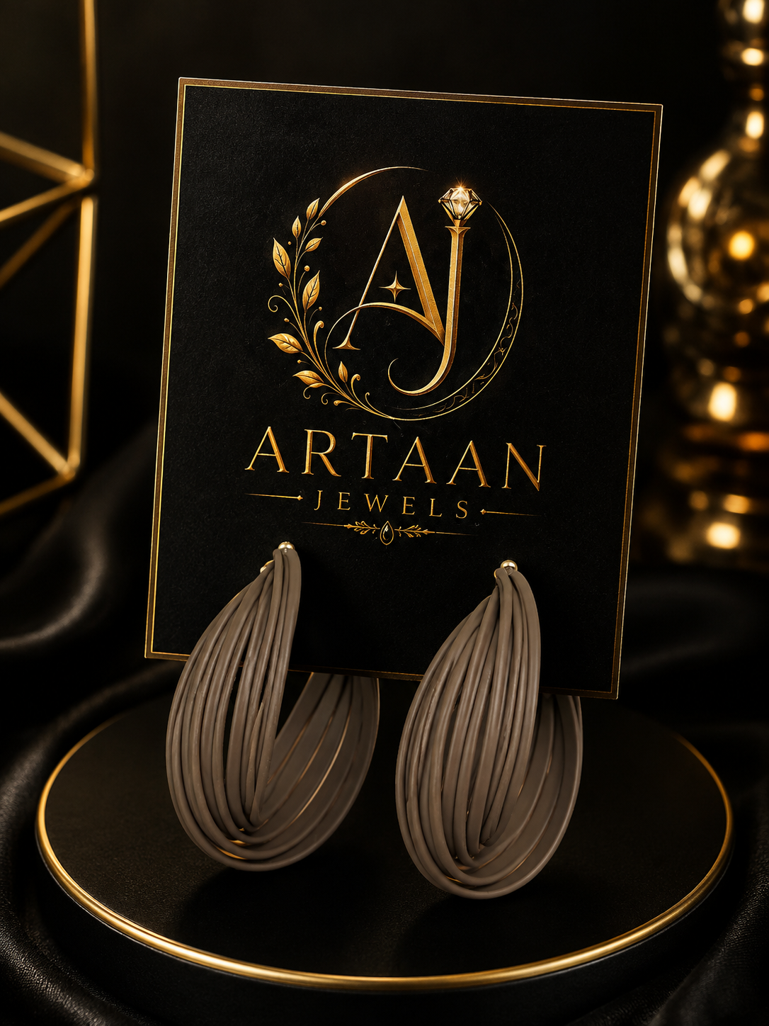Maat Western Earrings – Modern Elegance for Every Look