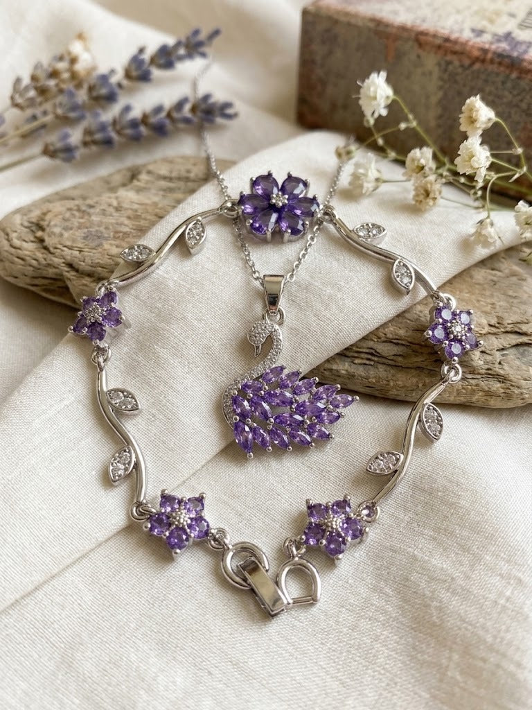 Elegance Purple Swan &amp; Blossom Bracelet Set