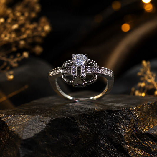 Sparkling Rhinestone Fashion Ring